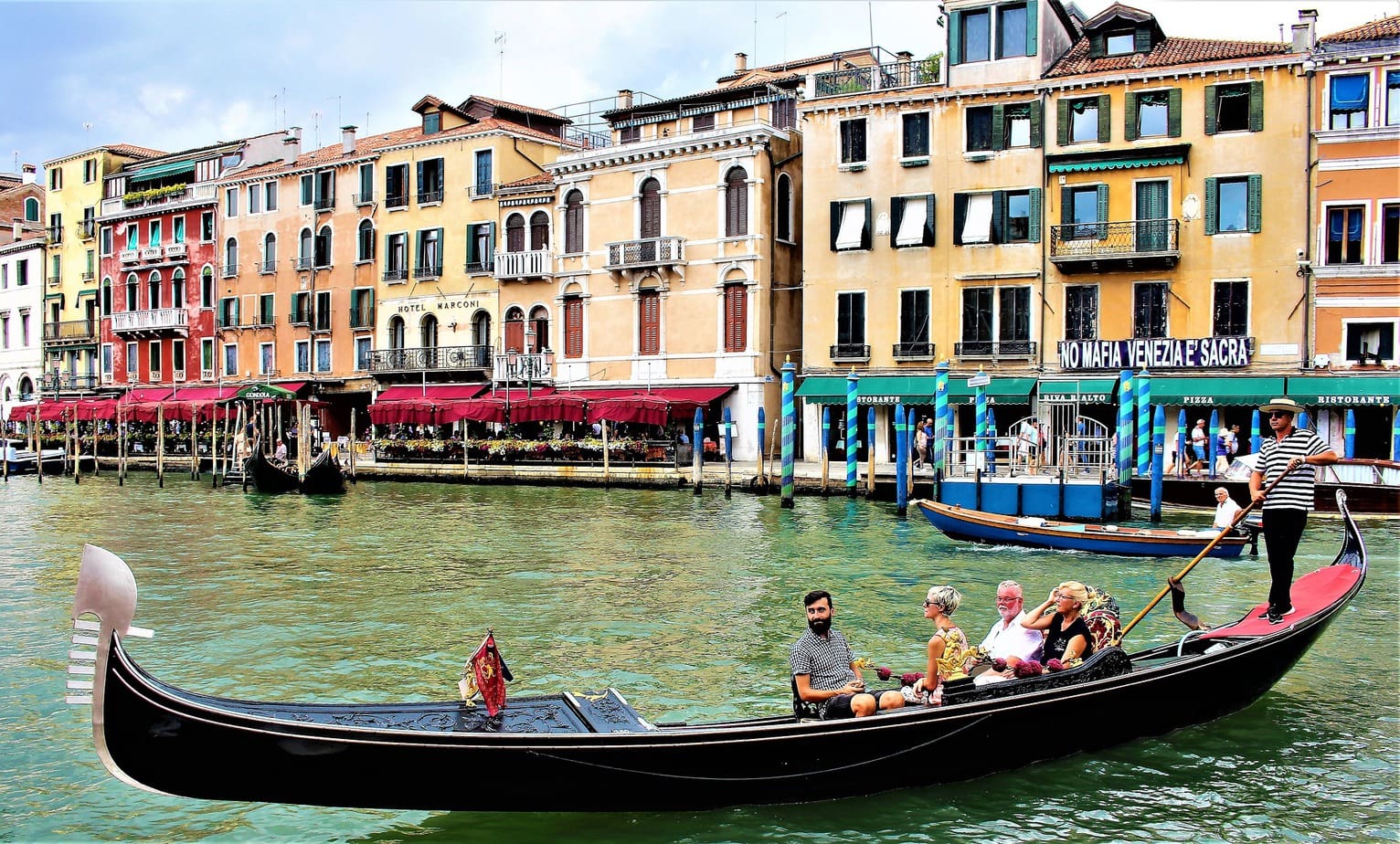 20 Things to do in Italy- #italy #rome #collosuem #trevi #venice #florence #naples #amalfi #tuscany #siena #milan #trevi #lastsupper