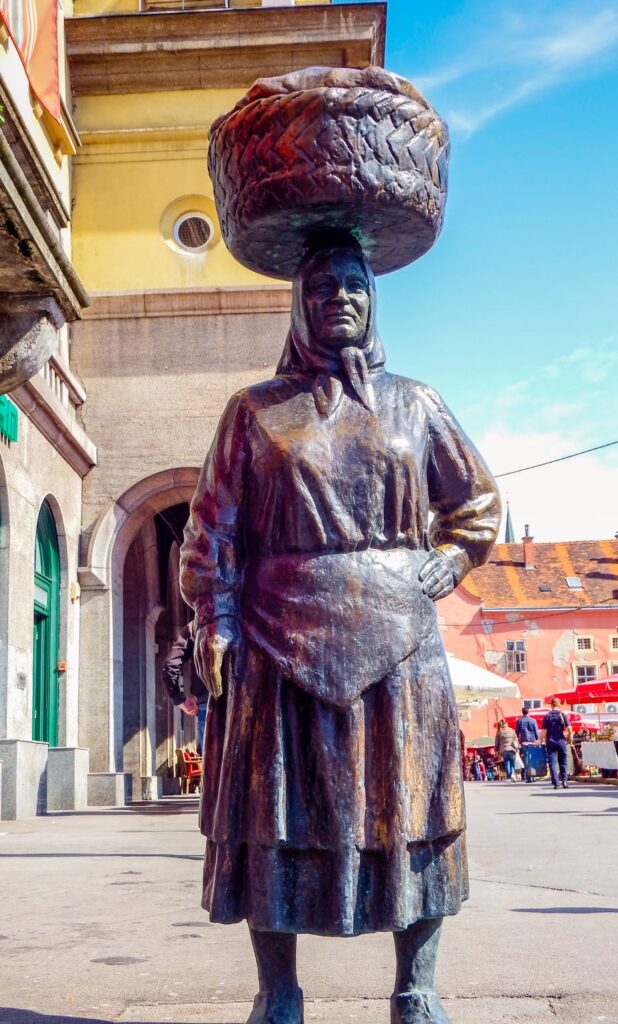 Kumica Barica statue at Dolac Market