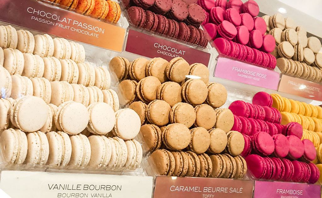 The Paris Foodie Guide-Top 10 - #michelin #joelrobuchon #wine #bistros #markets #cheese #macarons #fauchon #gallerieslafayette #foodies #gourmet #patisserie #paris #france #chocolate #ladurée’ #angelina #moule #marche #travelblogger #fromage #vin