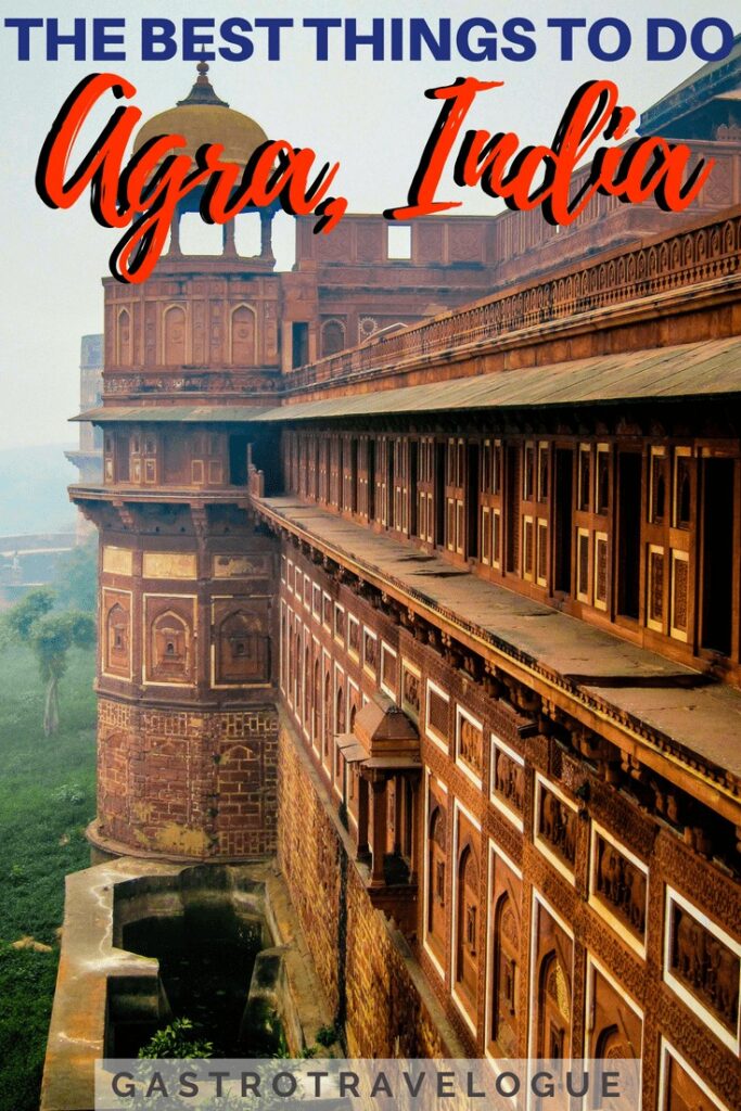 The tourist attractions in Agra - #agra #india #taj #tajmahal #rajathan #goldentriangle #travel #seasia #travelblogger #blogpost #whattosee #whattodo #tourist #attractions #fatehpursikri #fort #agrafort #bazaar #streetfood