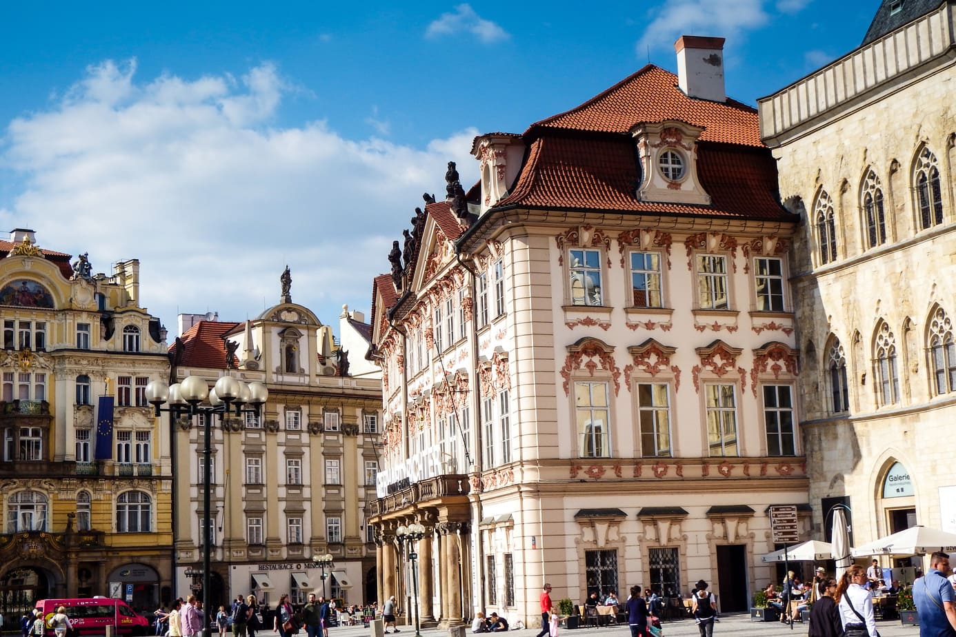 The top 10 places you must see in Prague - #prague #czechrepublic #czech #praha #castle #charlesbridge #oldtown #church #astronomicalclock #clock #whattosee #whattodo #travel #sightseeing #library #petrin #jewishquarter #stvitus