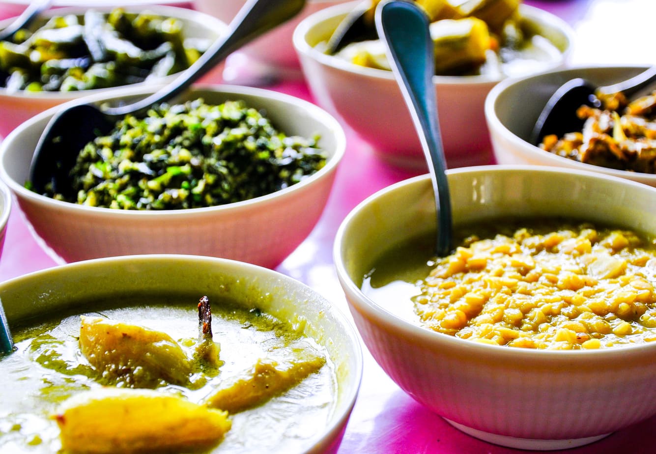 Discover the iconic food of Singapore - #singapore #foodie #travel #foodieguide #noodles #crab #SEAsia #SEAsiafood #gourmet #history #nonya #peranakan 