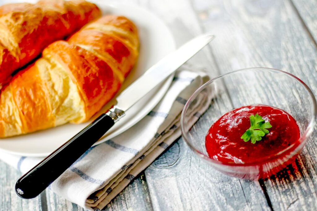 Food in France – traditional dishes you must try - #france #frenchcuisine #frenchfood #traditionalfood #foodinparis #gastrotravelogue #foodie #foodies #croissants