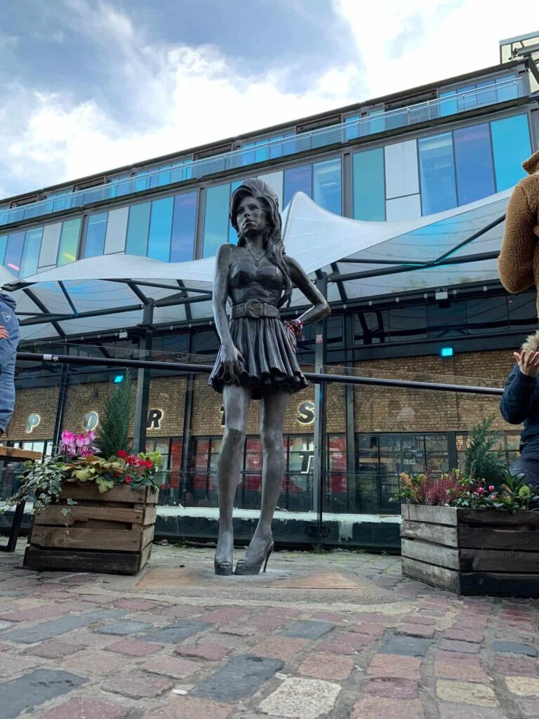 Amy Winehouse Statue Camden