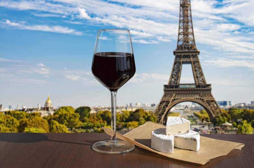 Chees and wine with a view of the Eiffel Tower