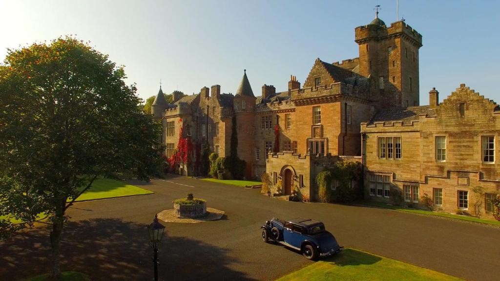 Glenapp Castle = Castle stay in Scotland