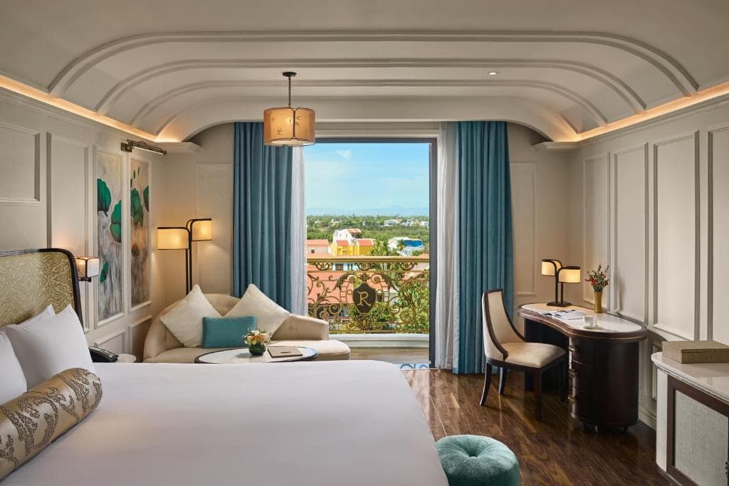 olourful modern room with stylish design close to Hoi An Ancient Town.